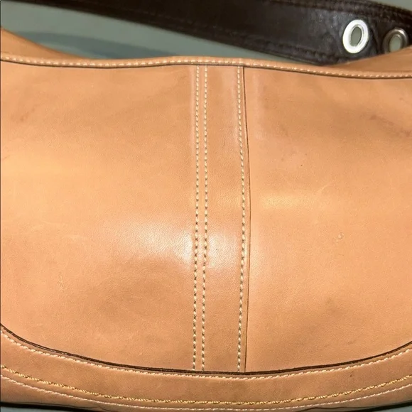 Coach Soho Vintage Y2K EUC Elegant Tan Leather Shoulder Bag. Retails for $497 - Picture 6 of 9